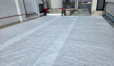 Montaj membrană EPDM Firestone pe terasă circulabilă – Buftea