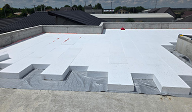 Termoizolație Austrotherm EPS 150 de 20 cm montată pe terasă – Brăila