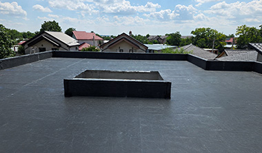 Hidroizolație cu membrană EPDM pe terasă necirculabilă – Brăila